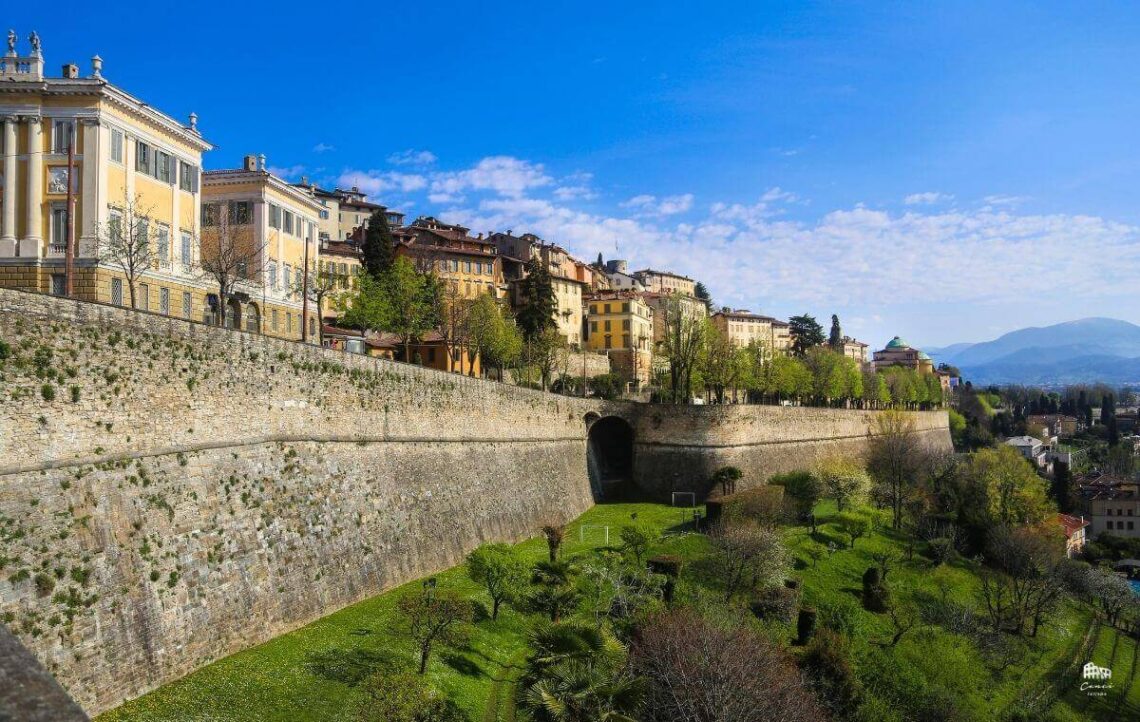 Muralhas venezianas cidade Alta de Bá®rgamo.